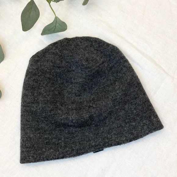 MEC Reversible Toque - Picture 6 of 7